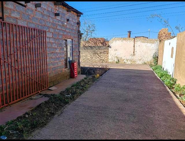 BUSINESS FOR SALE IN NALEDI